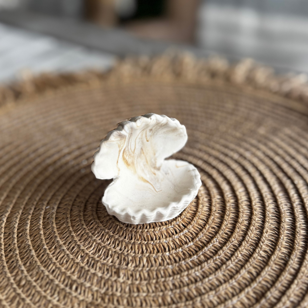 S H E L L Ring holder Beige marble