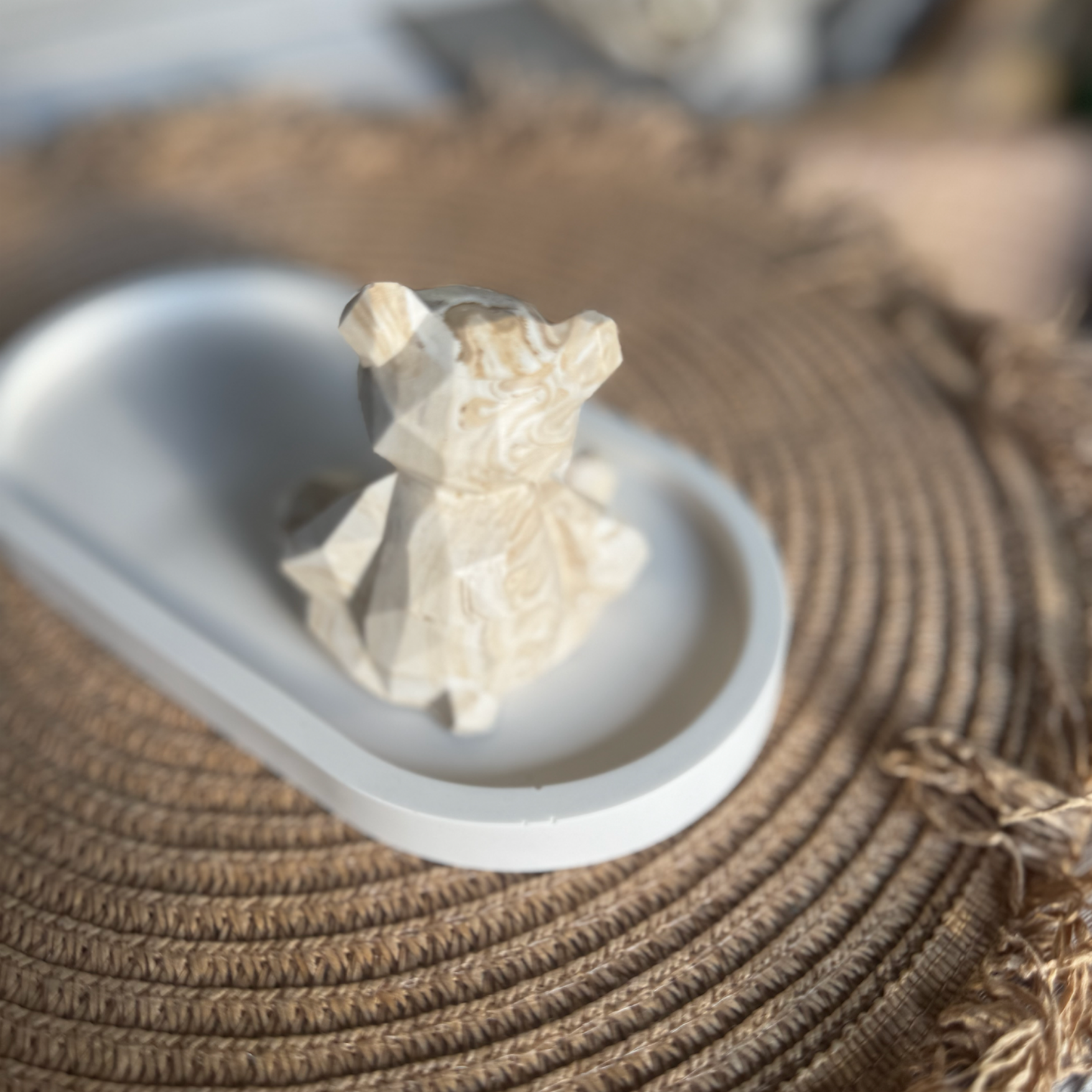 Geometric Teddy statue Brown Marble