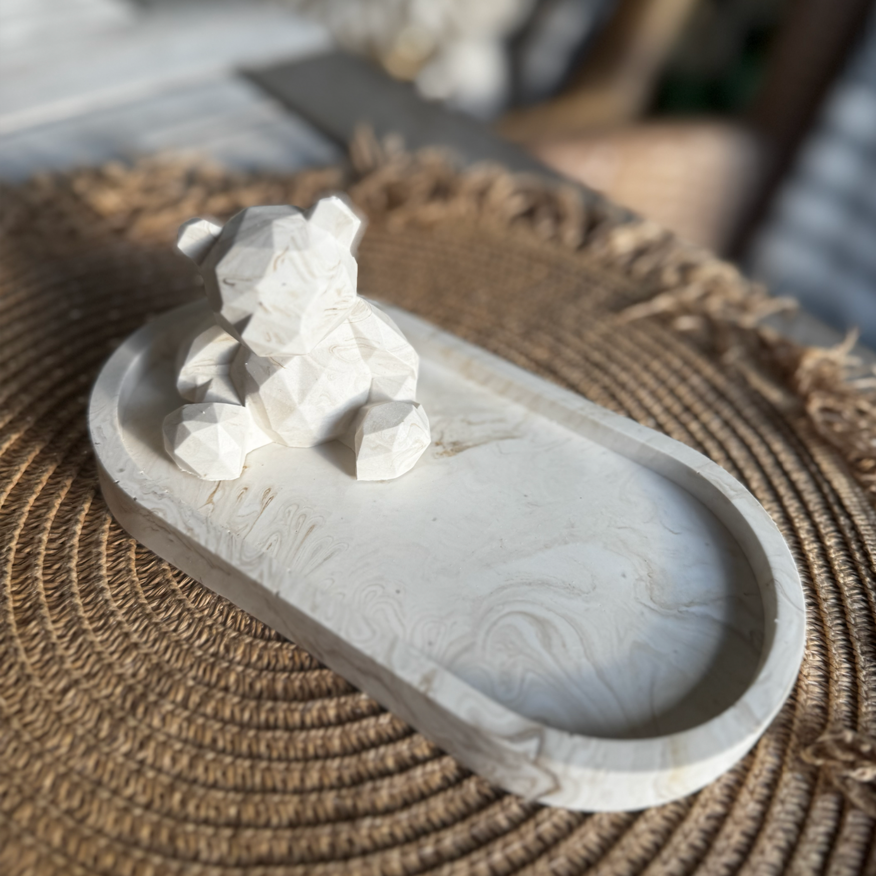 Geometric Teddy statue Beige Marble