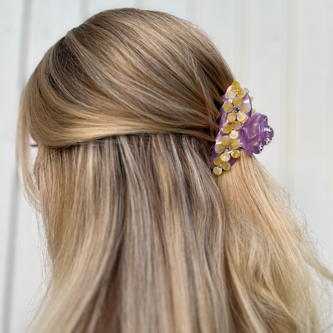 C H R I S E L L E Floral hair claw Purple