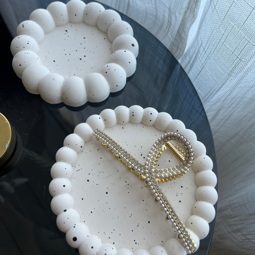B O B B I  Tray White with Black speckle