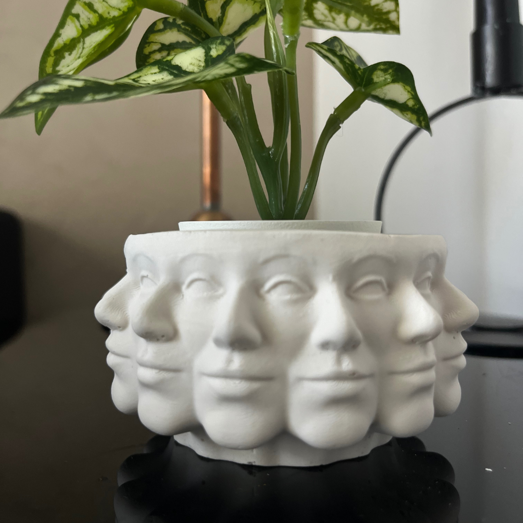 C A T Y Vase White
