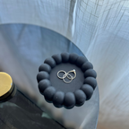 B E C C I E  Tray Black