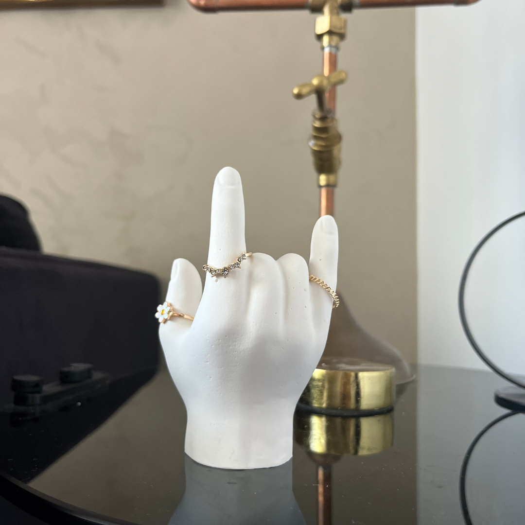 L O V E  Ring holder White - Witte Art