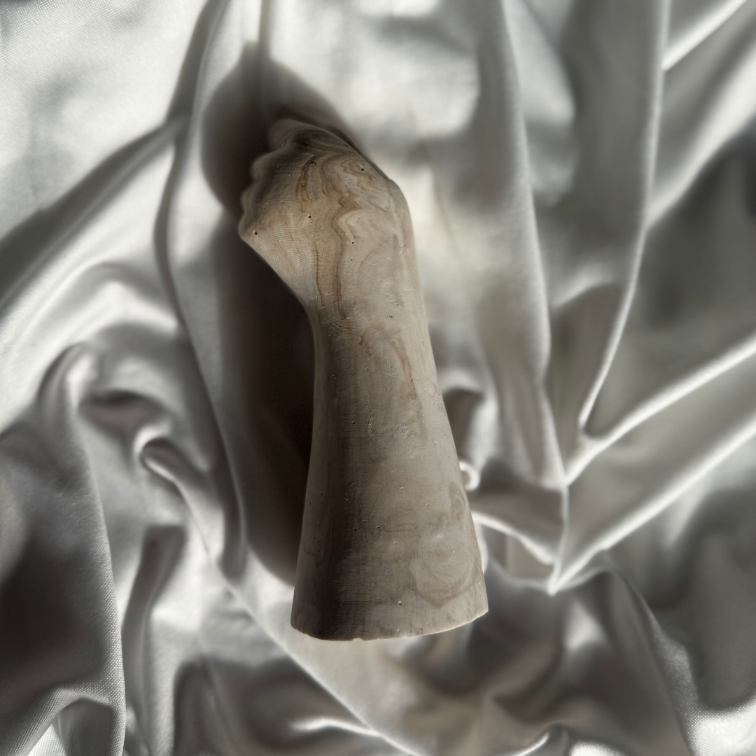 S T E L L A Vase Brown Marble