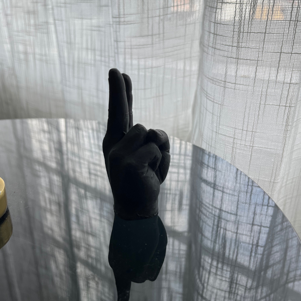 P E A C E Ring holder Black - Witte Art