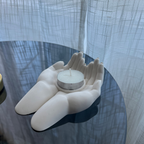 L Y D I A candle holder with cradling hands white