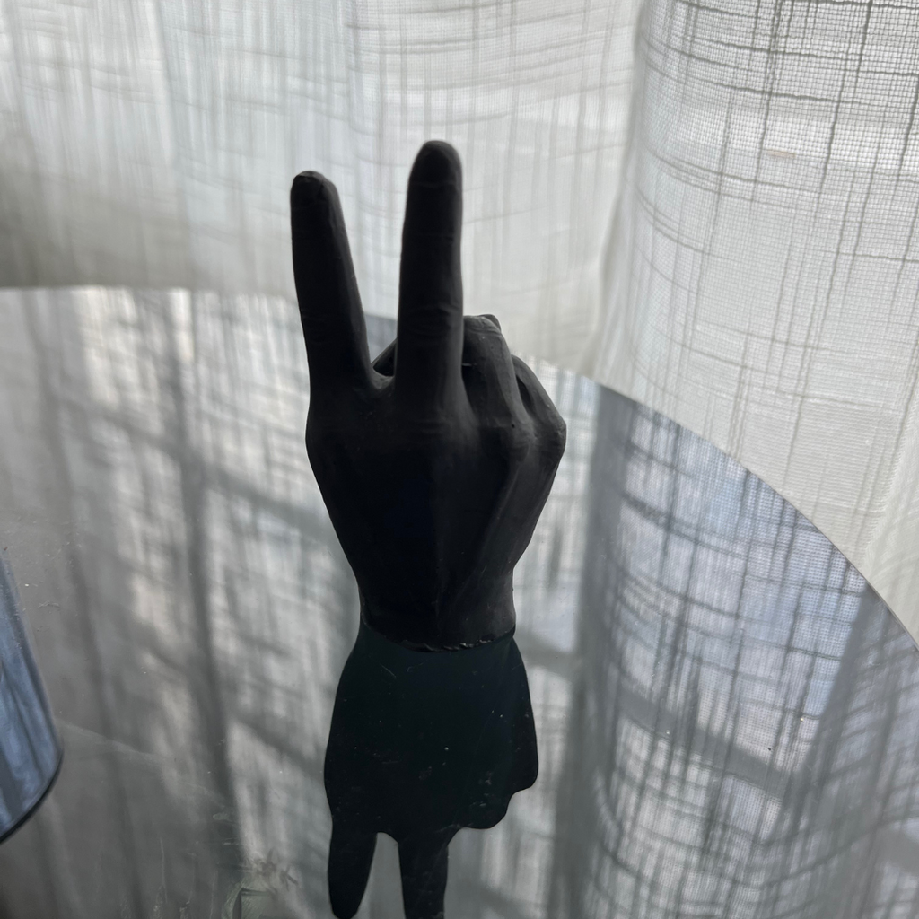 P E A C E Ring holder Black - Witte Art