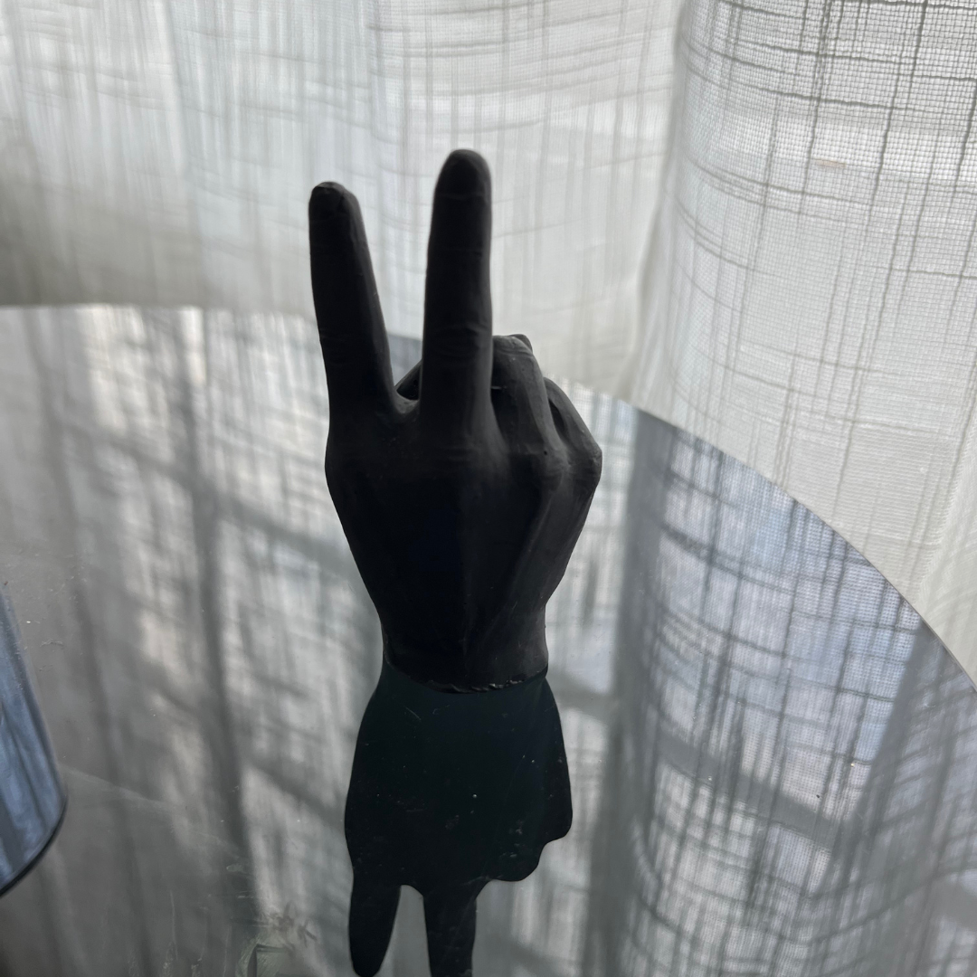 P E A C E Ring holder Black - Witte Art