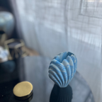 M O L L Y  Vase Blue marble