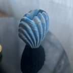 M O L L Y  Vase Blue marble