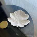 G A I A Leaf tray White