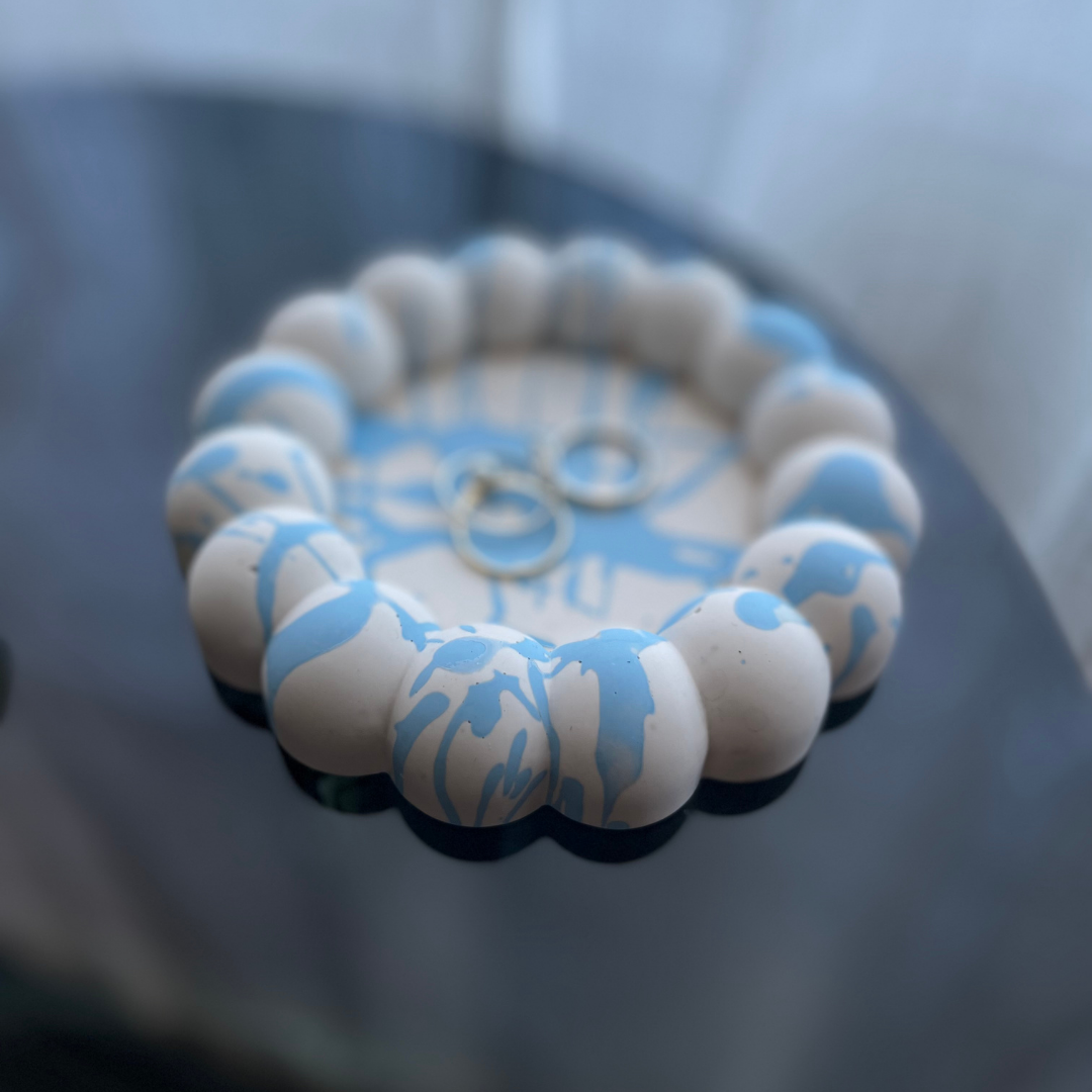 B E C C I E  Tray White with Blue splash