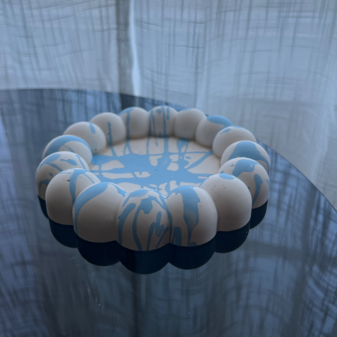 B E C C I E  Tray White with Blue splash