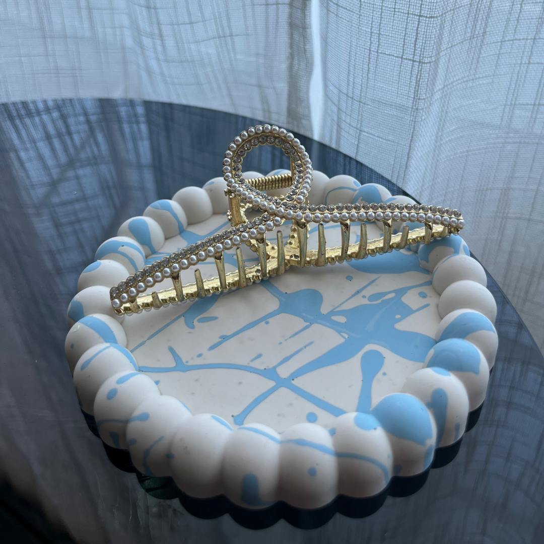 B O B B I   Tray White with Blue splash
