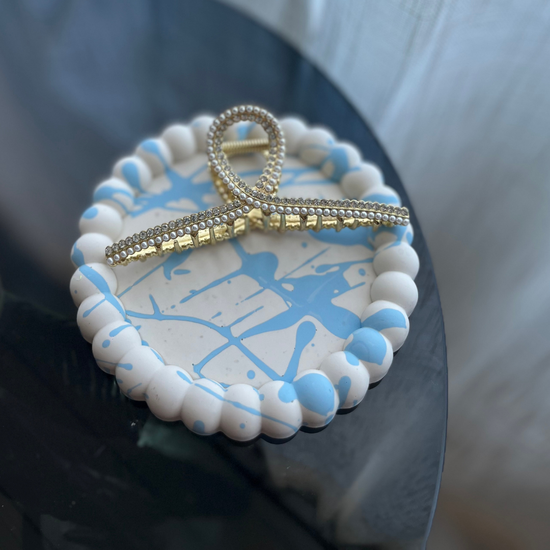 B O B B I   Tray White with Blue splash