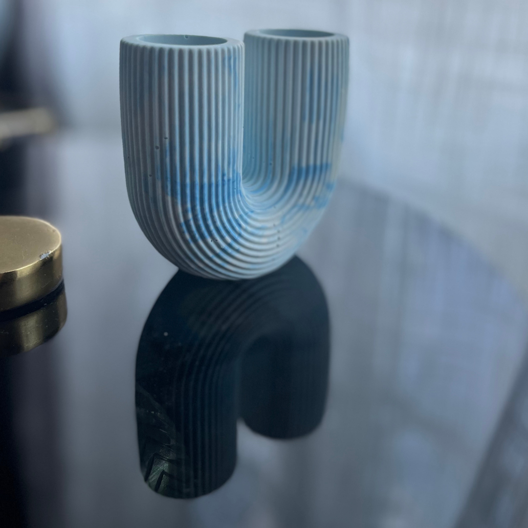 A G A T H A Vase Blue marble