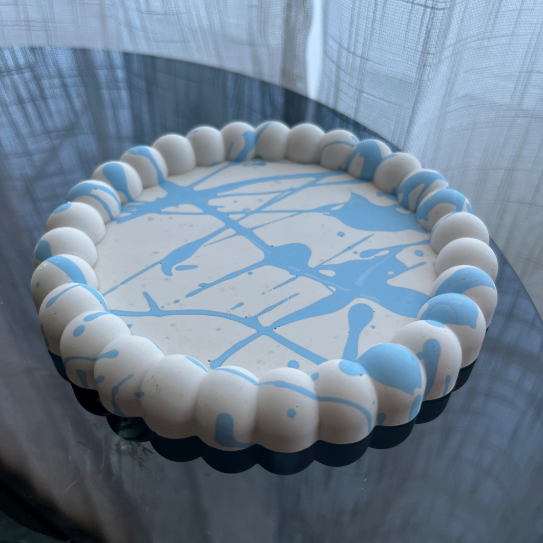 B O B B I   Tray White with Blue splash