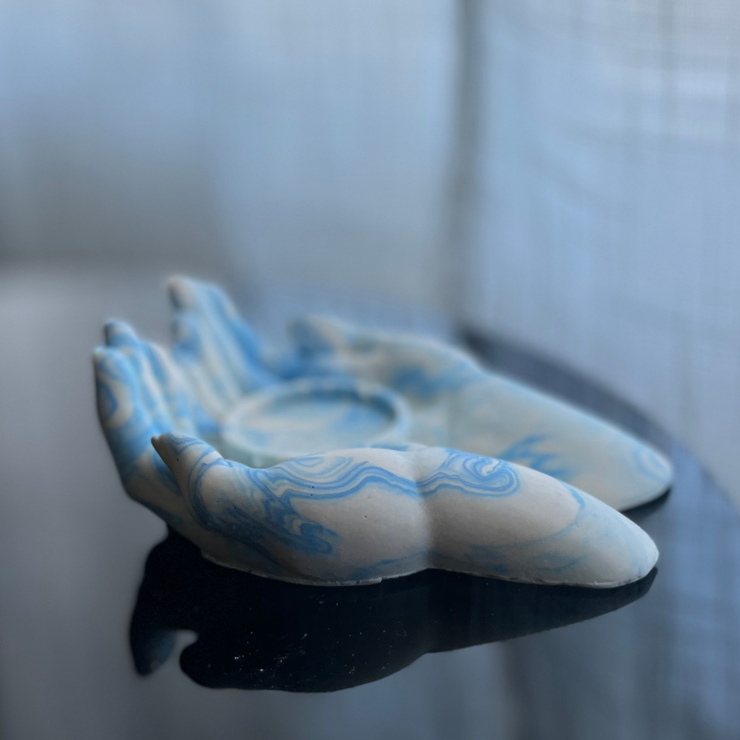 L Y D I A candle holder with cradling hands blue marble