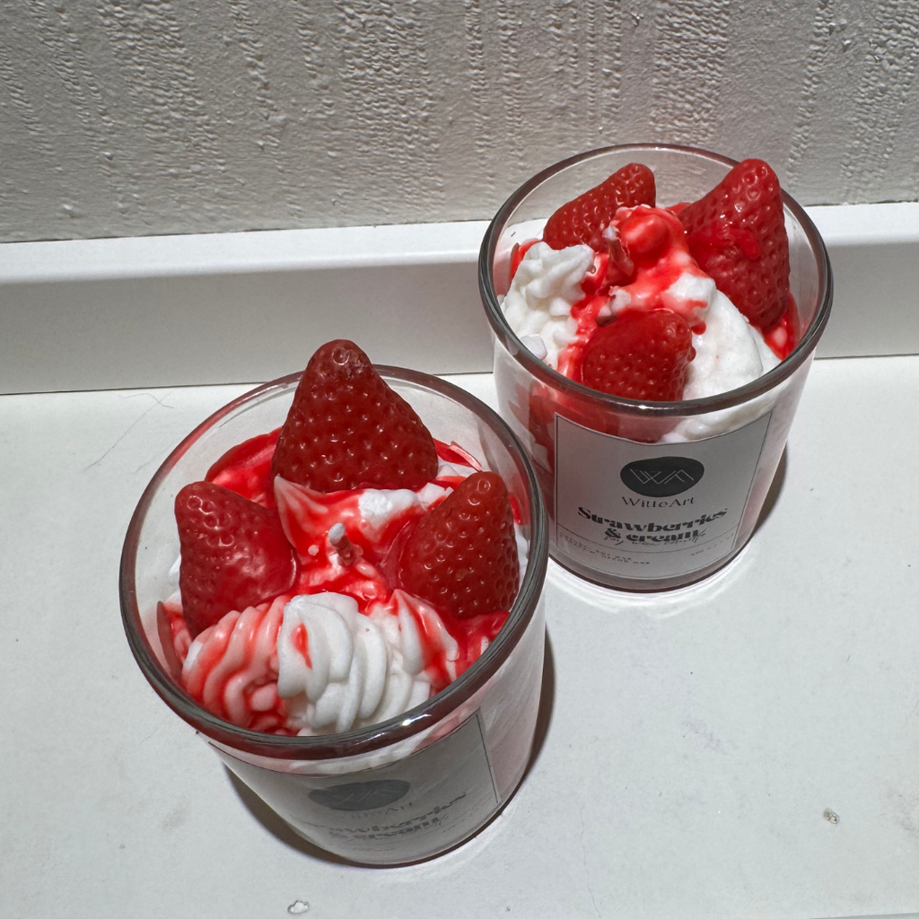 Strawberries & Cream Candle