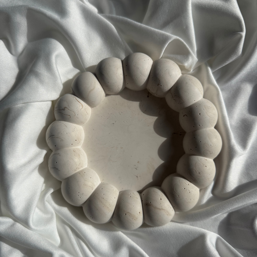 B E C C I E  Tray Beige Marble
