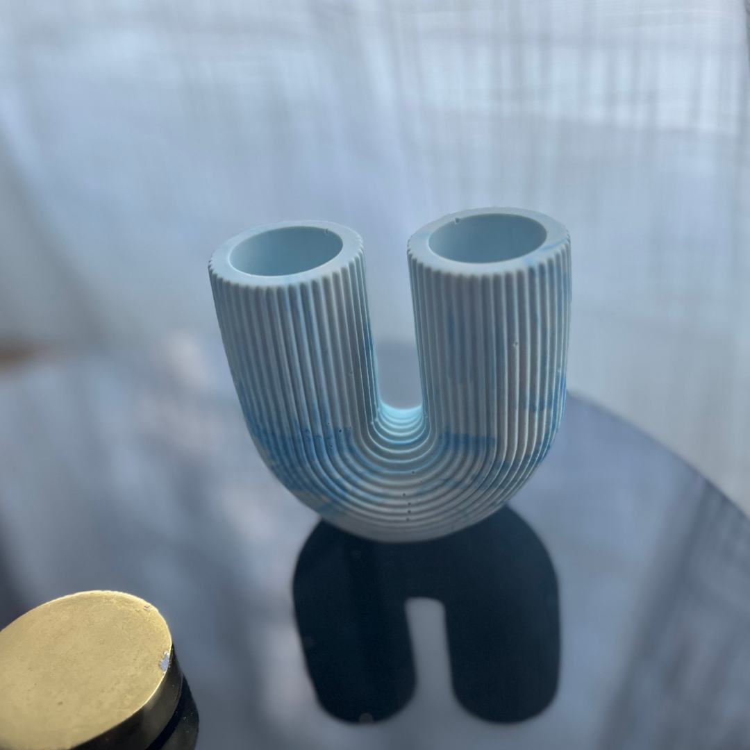 A G A T H A Vase Blue marble
