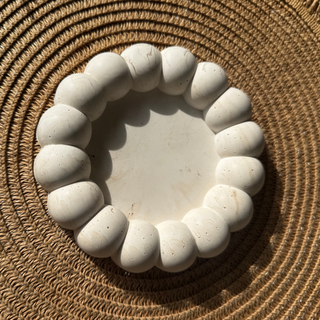 B E C C I E  Tray Beige Marble