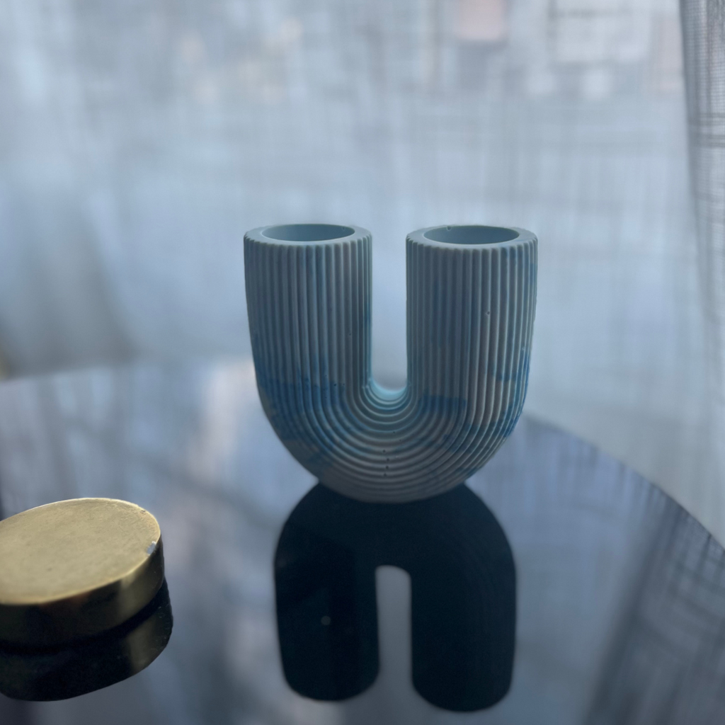 A G A T H A Vase Blue marble