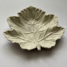 Load image into Gallery viewer, G A I A Leaf tray marble
