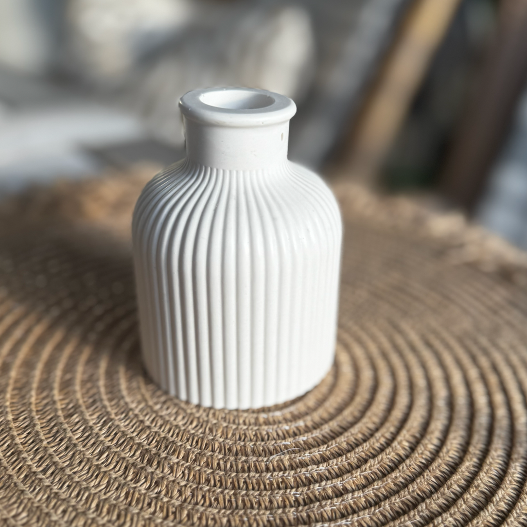 EVE Vase White