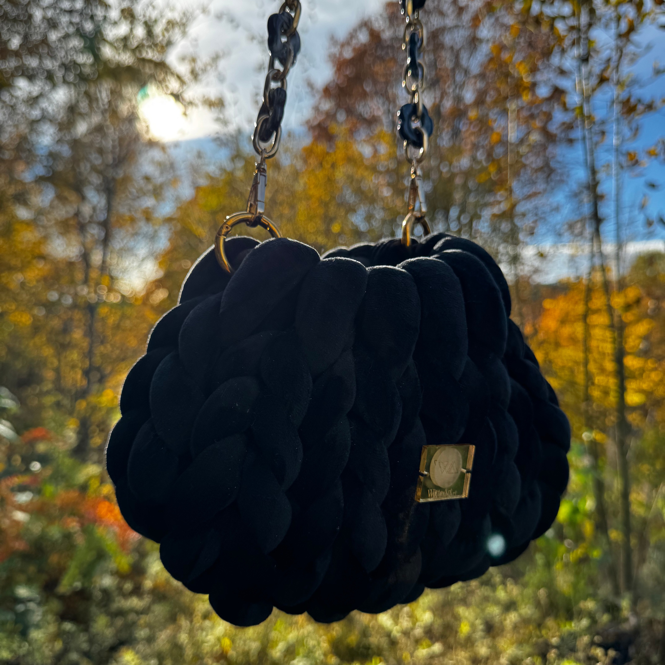 Bubble Bag Black with flower chain