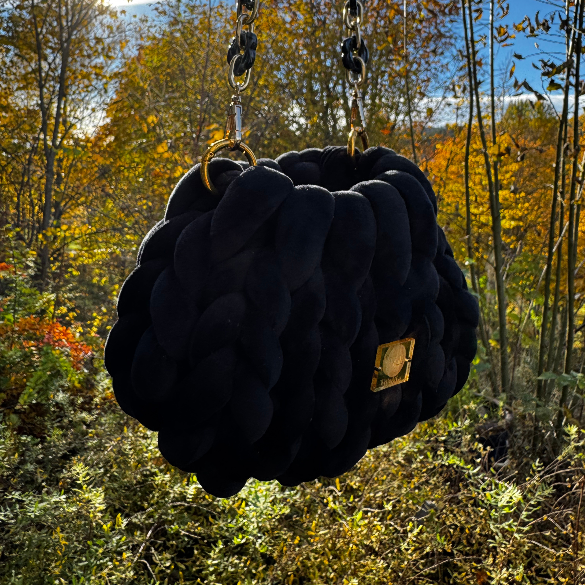 Bubble Bag Black with flower chain