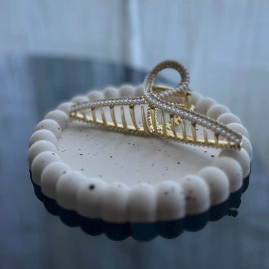 B O B B I  Tray White with Black speckle