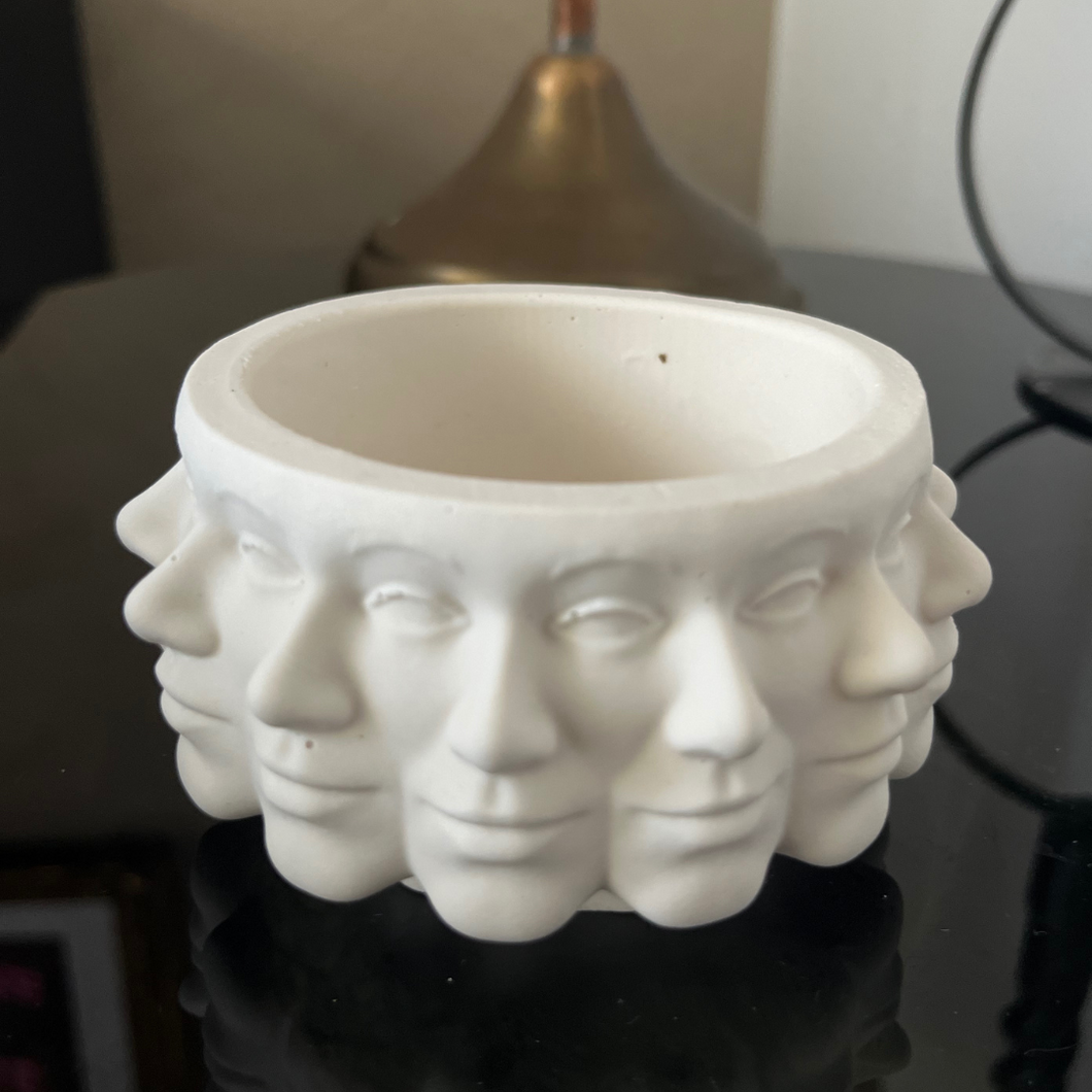 C A T Y Vase White