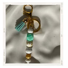 Load image into Gallery viewer, C L A S S I C Keyring - Witte Art
