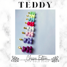 Load image into Gallery viewer, T E D D Y  gummy bear necklace Classic edition - Gold - Witte Art
