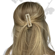 Load image into Gallery viewer, A M Y  Hair clips Gold - Witte Art
