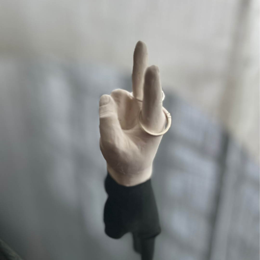P E A C E  Ring holder White - Witte Art
