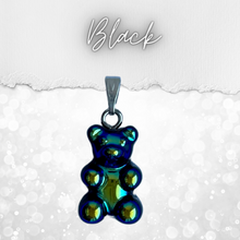 Load image into Gallery viewer, T E D D Y  gummy bear necklace Shimmer Edition - Silver - Witte Art
