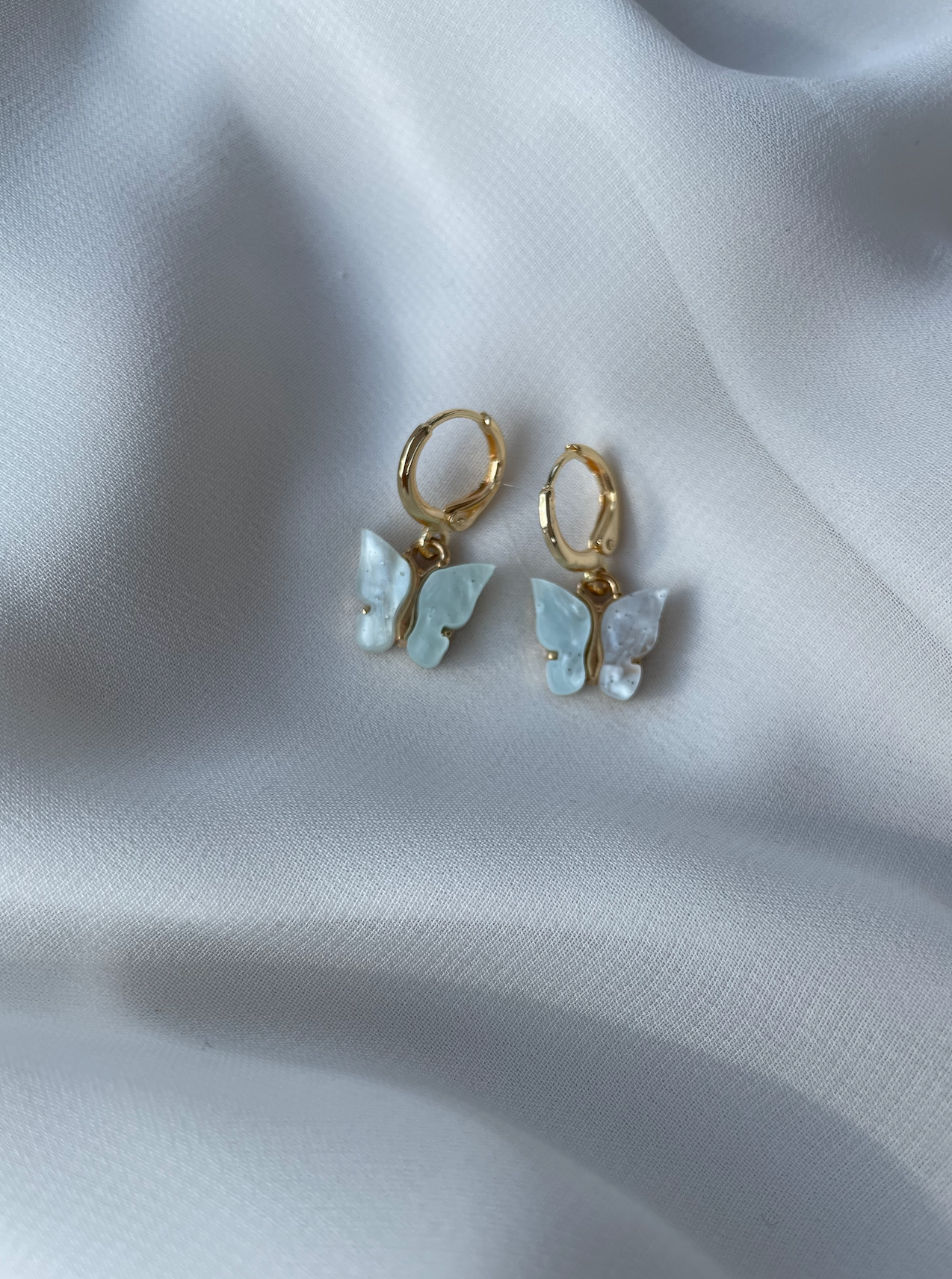 B U T T E R F L Y  Hoop earrings - Witte Art