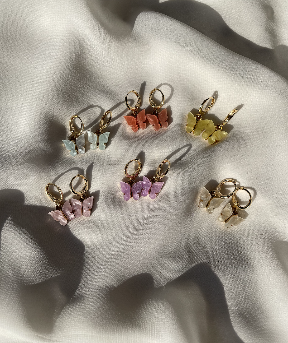 B U T T E R F L Y  Hoop earrings - Witte Art