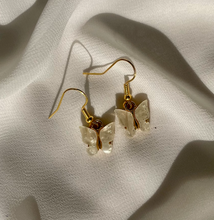 Load image into Gallery viewer, B U T T E R F L Y  Dangle earrings - Witte Art
