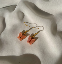 Load image into Gallery viewer, B U T T E R F L Y  Dangle earrings - Witte Art
