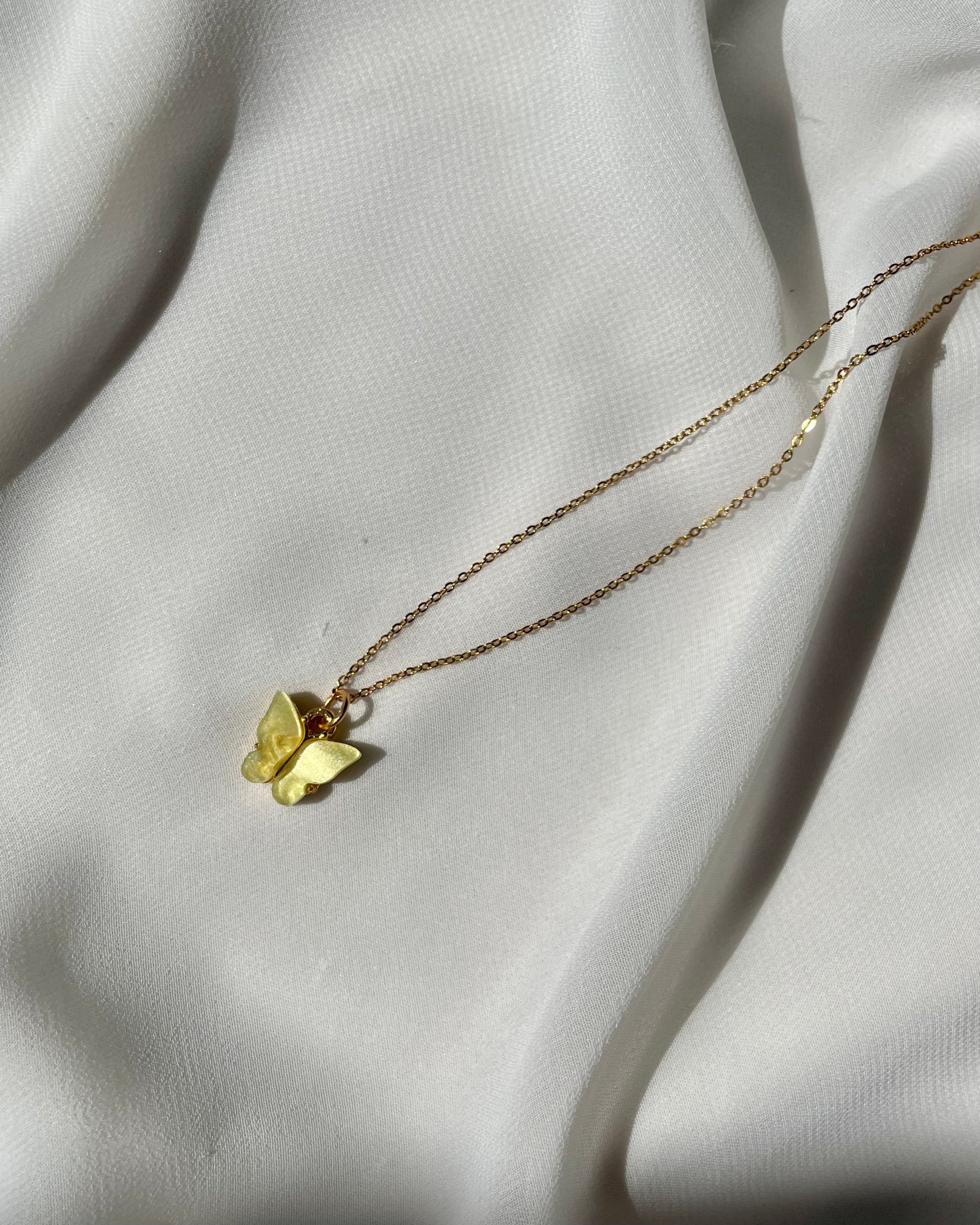 B U T T E R F L Y  Necklace - Witte Art