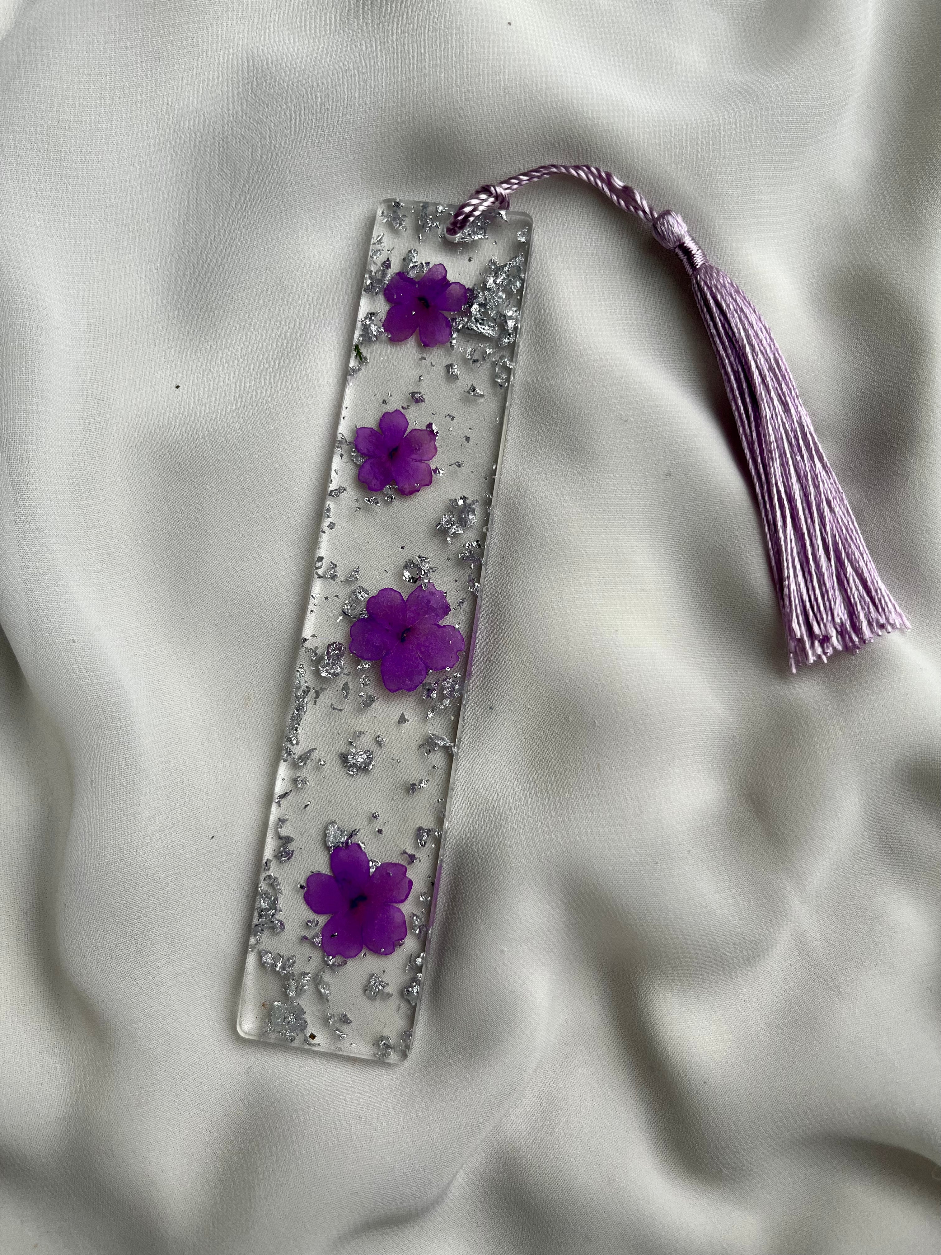 B I L L I E  Bookmark with real flowers - Witte Art
