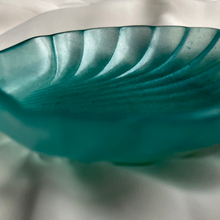 Load image into Gallery viewer, Shell tray Turquoise - Witte Art
