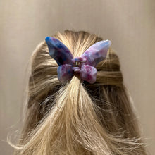 Load image into Gallery viewer, Butterfly hair claw Purple marble - Witte Art
