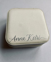 Load image into Gallery viewer, Personalized Travel jewelry box with name - White - Witte Art
