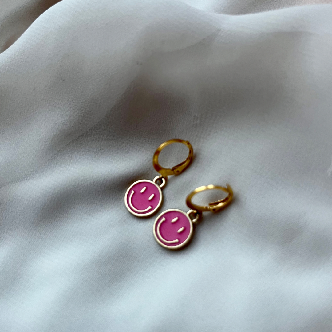 S M I L E Y  Hoop Earrings - Witte Art