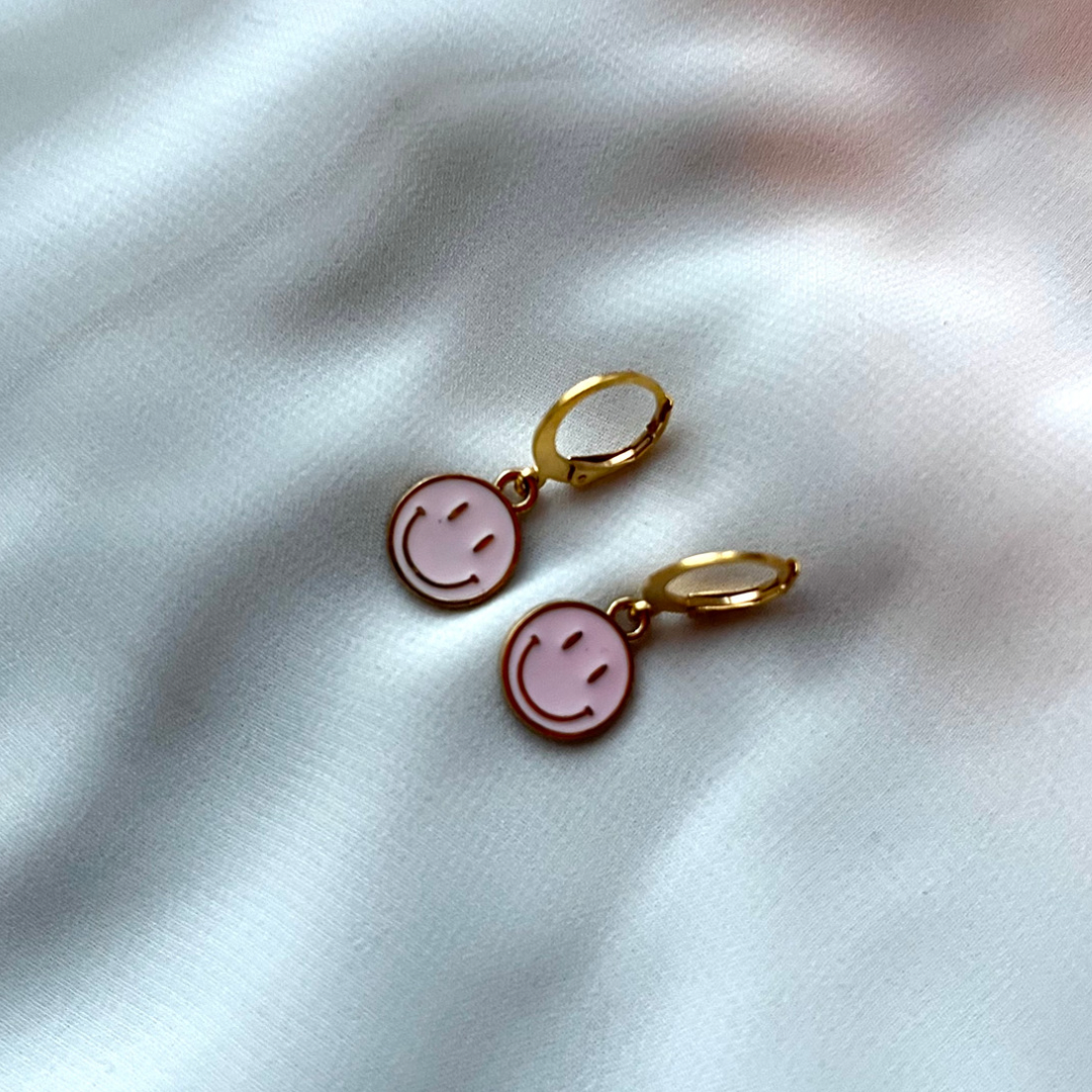 S M I L E Y  Hoop Earrings - Witte Art